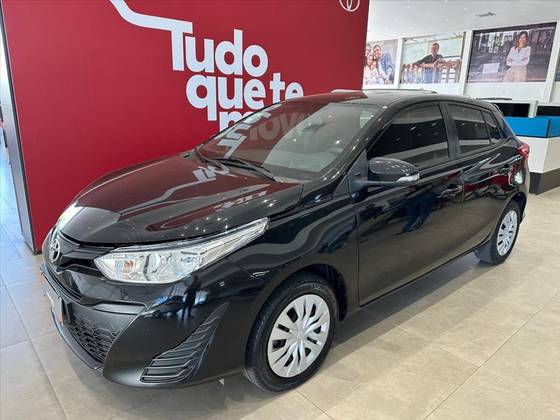 TOYOTA YARIS 1.3 16V FLEX XL LIVE MULTIDRIVE TOYOTA YARIS 1.3 16V FLEX XL LIVE MULTIDRIVE